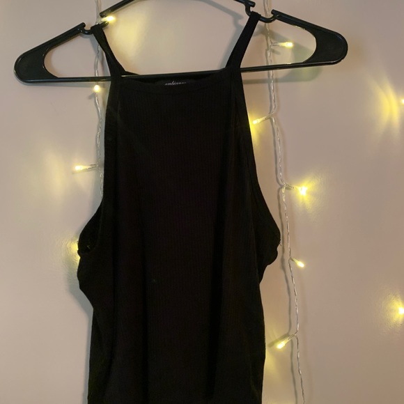 Tops - Black halter crop tank